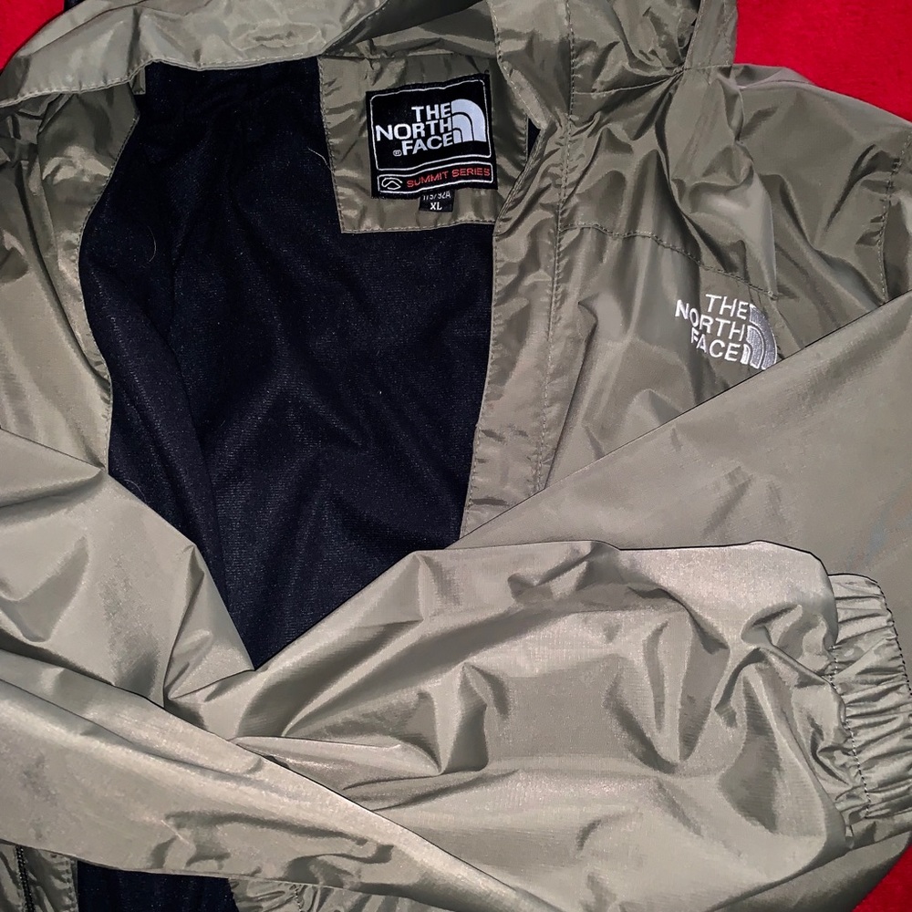 The Northface jacket - Picture 2 of 3